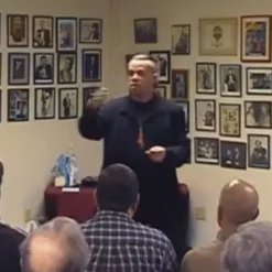 [Magic Video] Crazy 8 by Dan Harlan