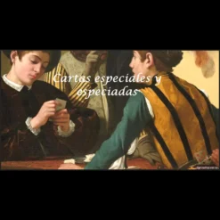 Close-up of a magician's hand performing a card trick with special gimmick playing cards, demonstrating an illusion from Magia Estudio's video download.