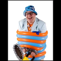 Danny Schlesinger presenting the Stagecraft 7 Pillows of Wisdom magic lecture video, a KEA exclusive course for magicians and entertainers.